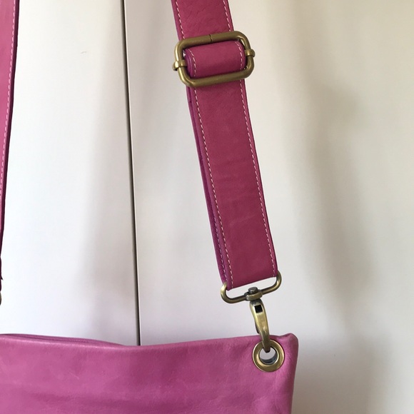 NWT RASPBERRY LEATHER CROSSBODY PURSE - Picture 3 of 6